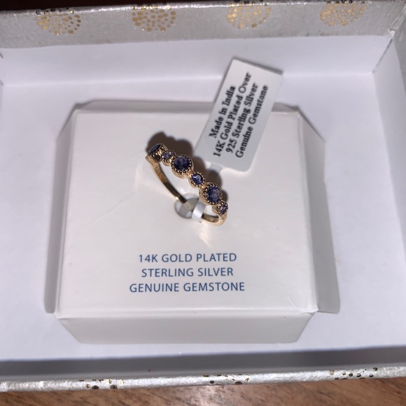 Beautiful Iolite ring, size 7 - Picture 3 of 3